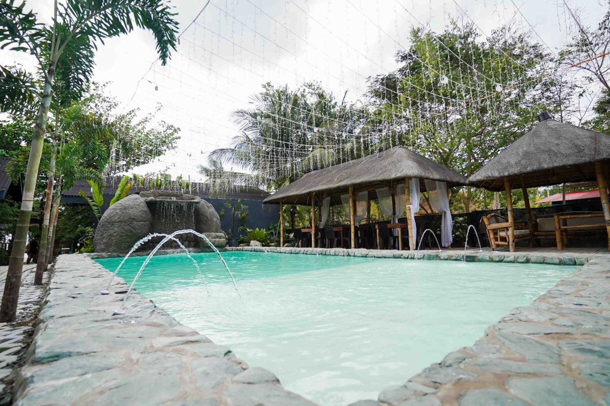 Marika Resort Badian Exteriér fotografie